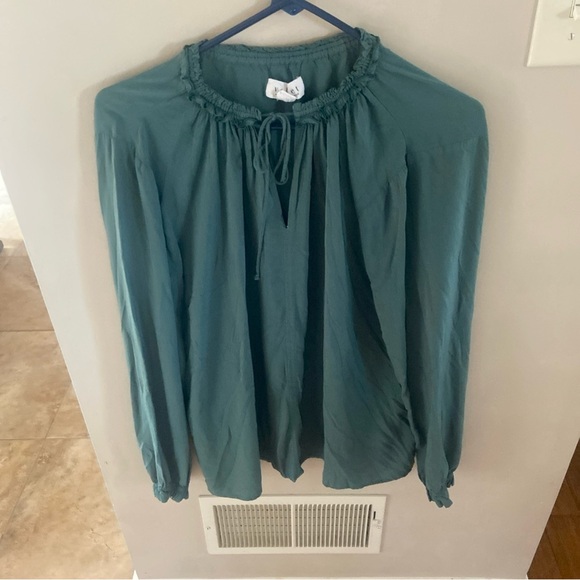 Velvet by Graham & Spencer Emerald Blouse - Picture 1 of 9